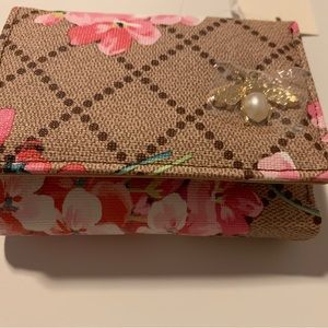 New wallet for women with tags! Brown color . Beautiful for Christmas gift